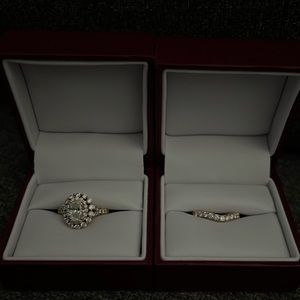 Wedding/Engagement Ring Set